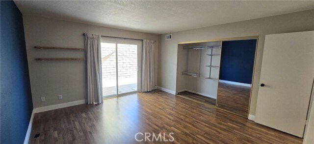 Building Photo - 751 Vía Los Santos