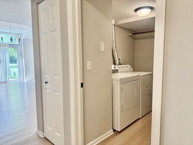 Building Photo - 39849 N Harbor Ridge Dr