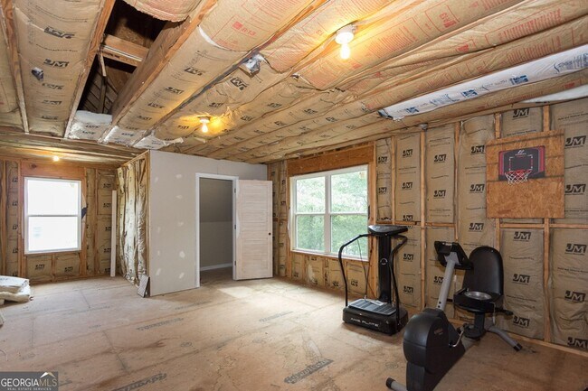 Building Photo - 5166 Wheeler Dr