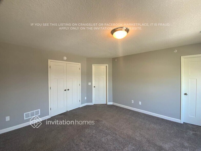 Building Photo - 6486 Inspire Cir S