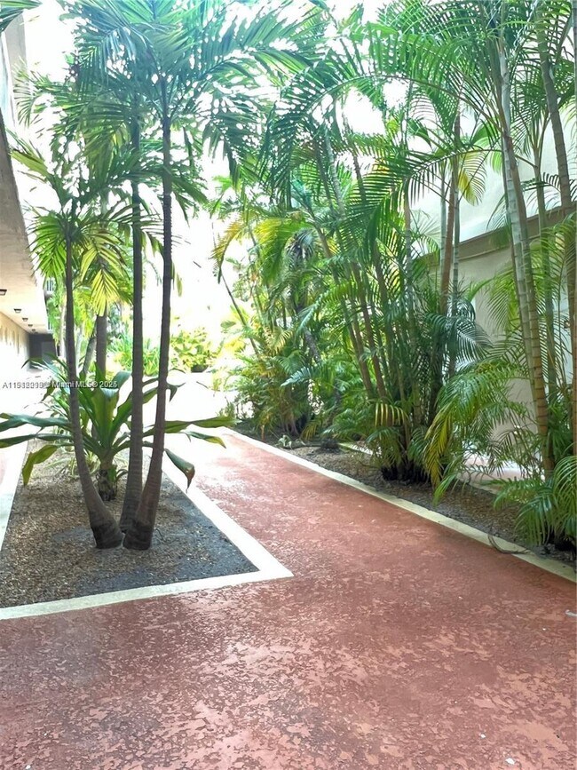 Building Photo - 7701 Camino Real