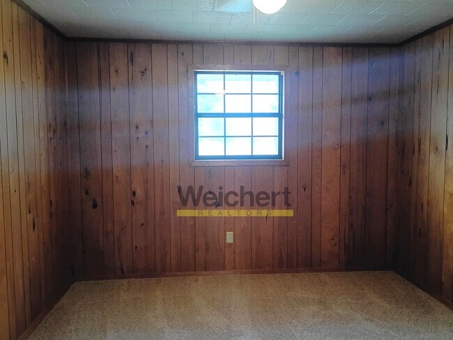 Building Photo - 814 E Unity Rd