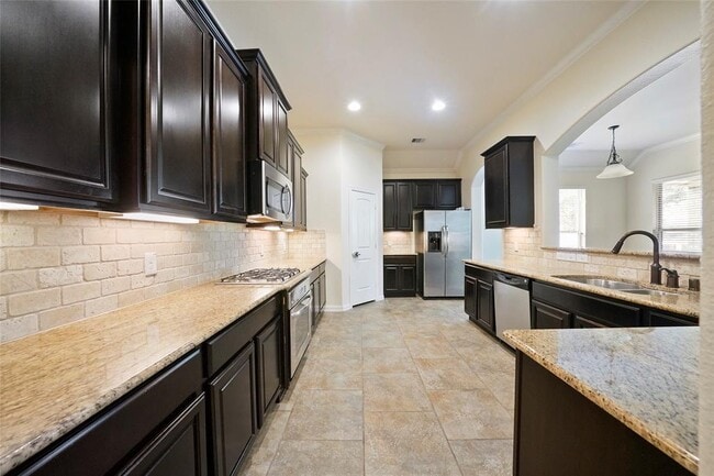 Building Photo - 126 Springshed Pl