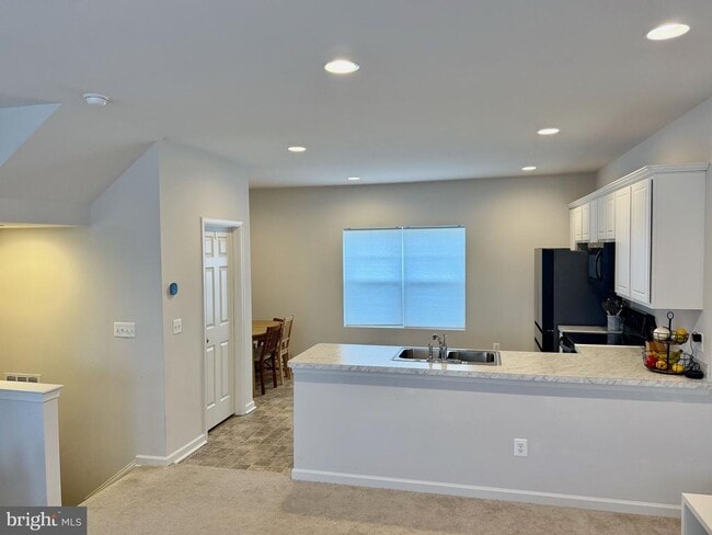 Building Photo - 242 Norland Knoll Dr