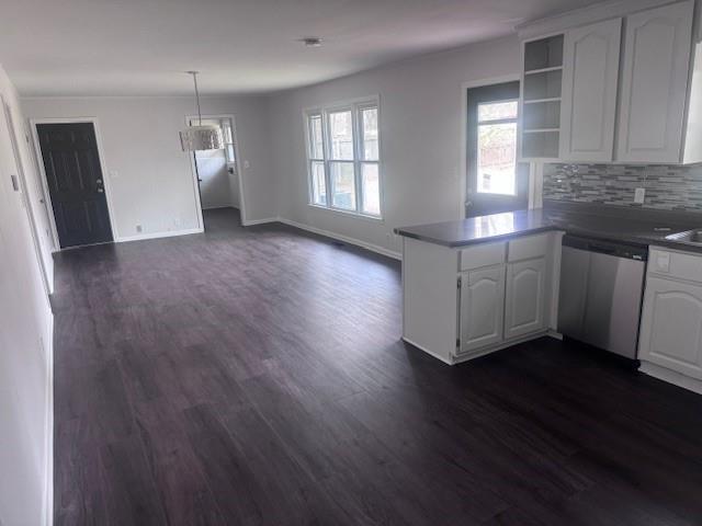 Building Photo - 2025 Cedar St