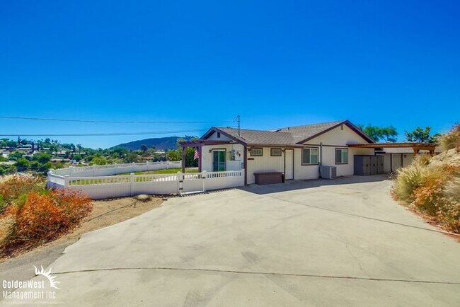 Primary Photo - Updated 4Bdm 3Ba Home with Spectacular Vie...