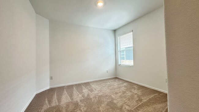 Building Photo - 170 Tofalla