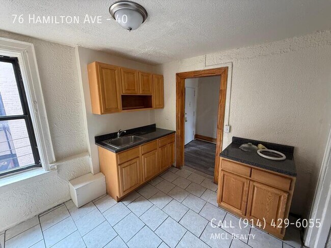 Building Photo - 76 Hamilton Ave