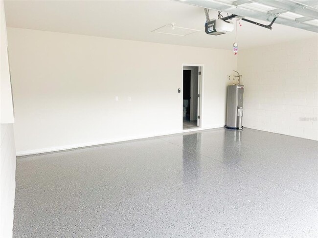 Building Photo - 1889 Summer Serenity Dr