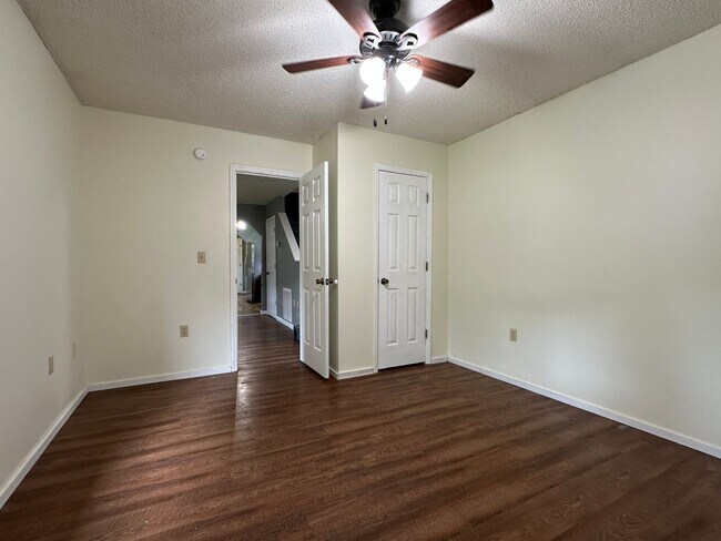 Building Photo - 3 bedroom, 2 bath house in Kingsport