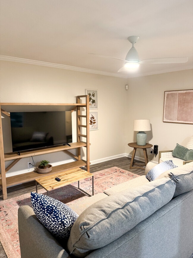 Building Photo - 206 Park Lane