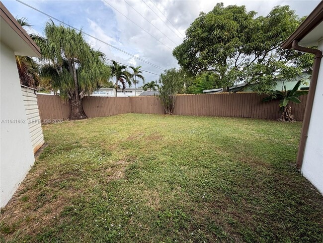 Building Photo - 3581 SW 13th Ct