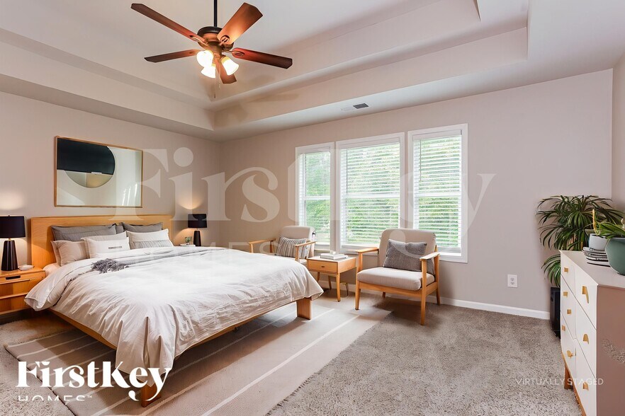 Building Photo - 447 Clapton Ct