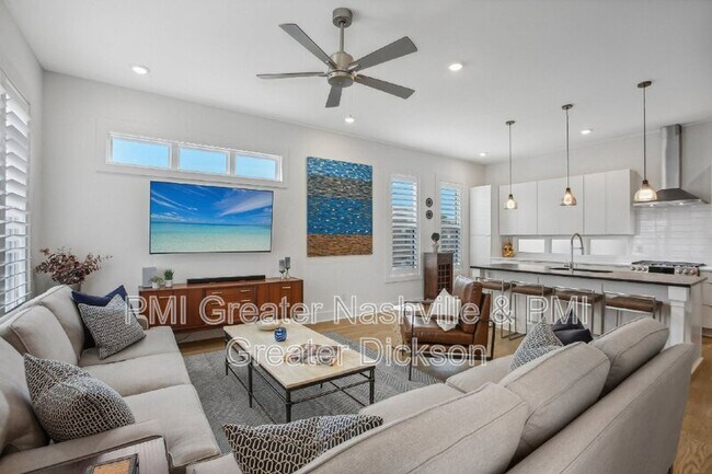 Building Photo - 520 Southgate Ave