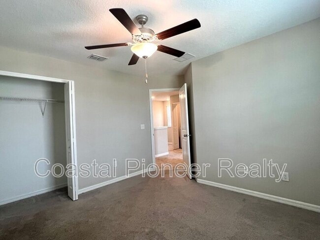 Building Photo - 7018 Samuel Ivy Dr