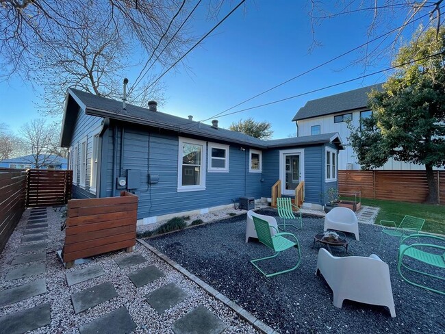 Building Photo - 304 Nelray Blvd