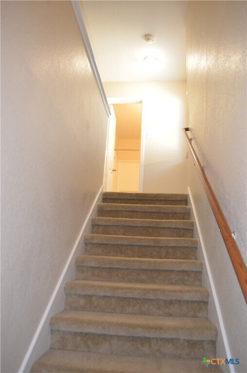 Building Photo - 108 W Gemini Ln