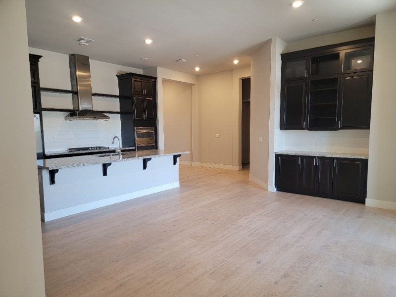 Building Photo - 218 Seacrest Ct