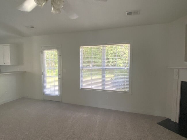 Building Photo - 129 S.Palms Drive