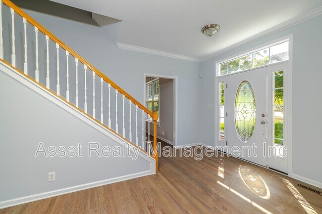 Building Photo - 1217 Dreamview Ln