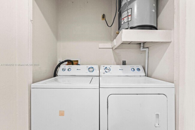 Building Photo - 3810 92nd Ln N