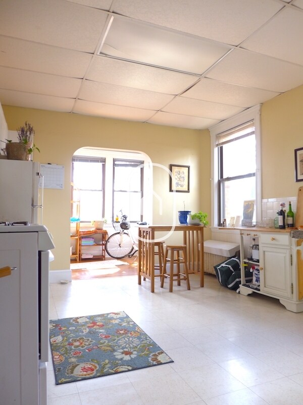 Building Photo - 97 Colborne Rd