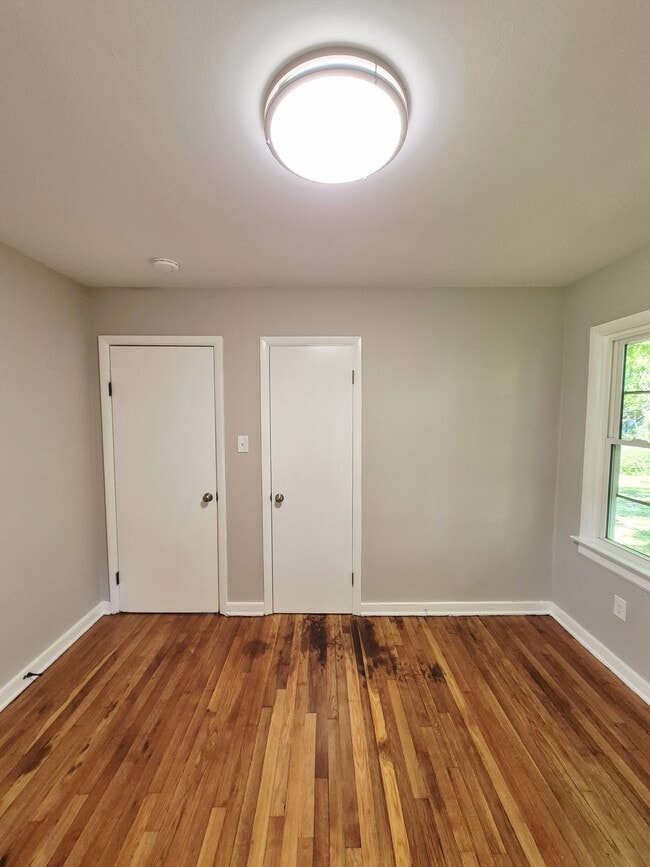 Building Photo - 1510 Mechanicsville Tpke