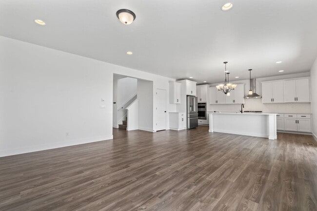 Building Photo - Gorgeous Home in the Perfect Location!