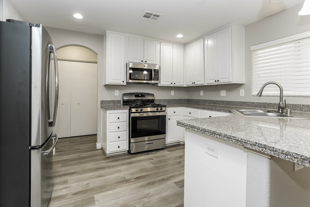 Building Photo - 8724 Honey Vine Ave