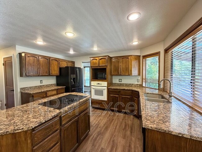 Building Photo - 4925 Mill Pond Dr SE