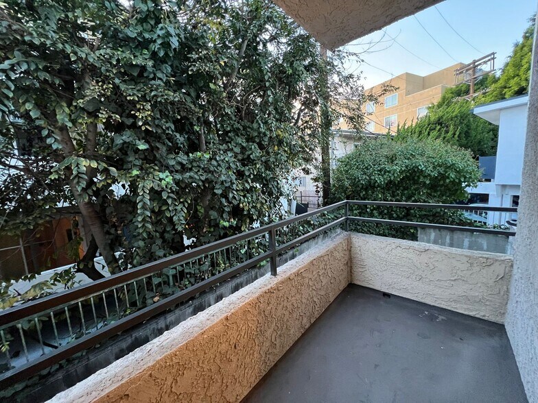 Building Photo - 3715 S Canfield Ave