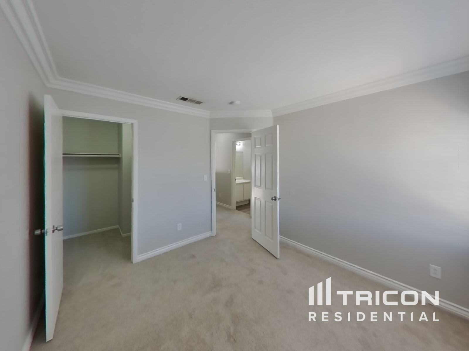 Building Photo - 4548 Little Wren Ln