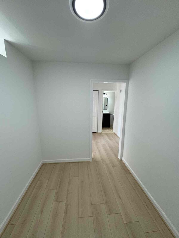 Building Photo - 3101 S Manchester St