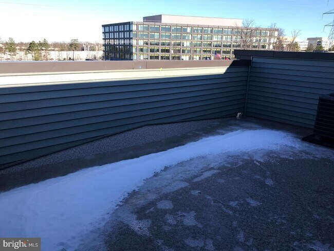 Building Photo - 12992 Hattontown Square