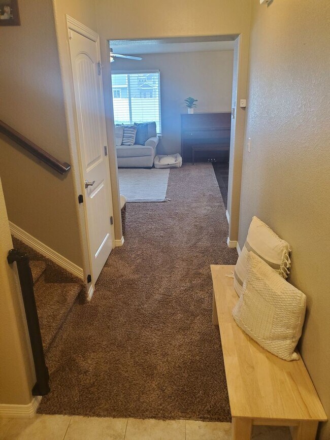 Building Photo - 3 Bedroom Home in the Ridge at Harmony Road Now Available! Great Neighborhood!