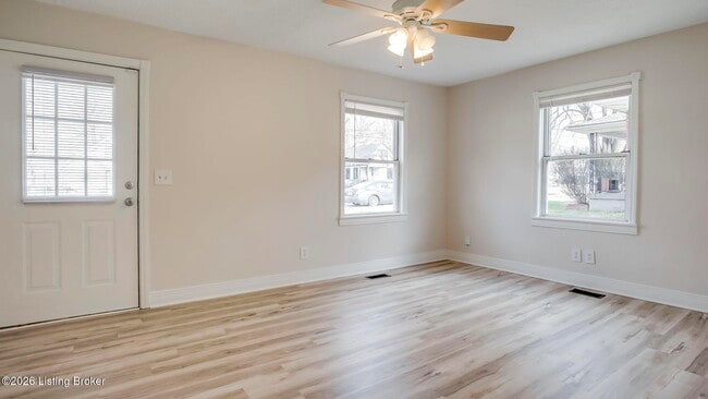 Building Photo - 3318 Van Winkle Dr