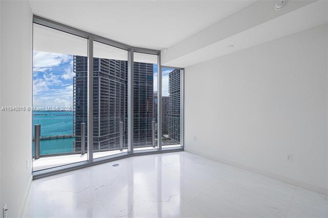 Building Photo - 300 Biscayne Boulevard Way