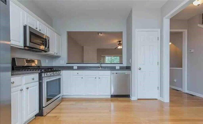 Building Photo - 1108 Thornborough Dr