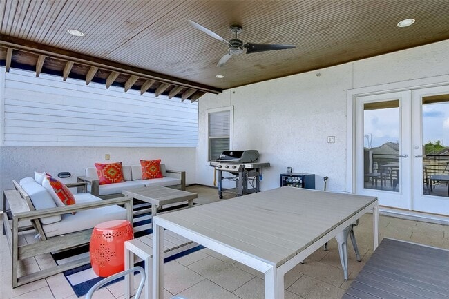 Building Photo - 1914 Maryland St