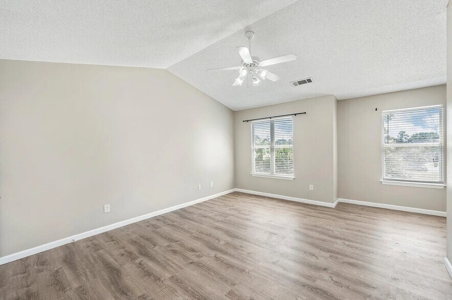 Master - 329 Dahlquist Dr