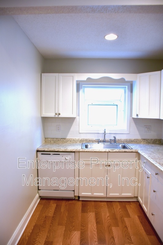 Building Photo - 3238 Highland Park Pl