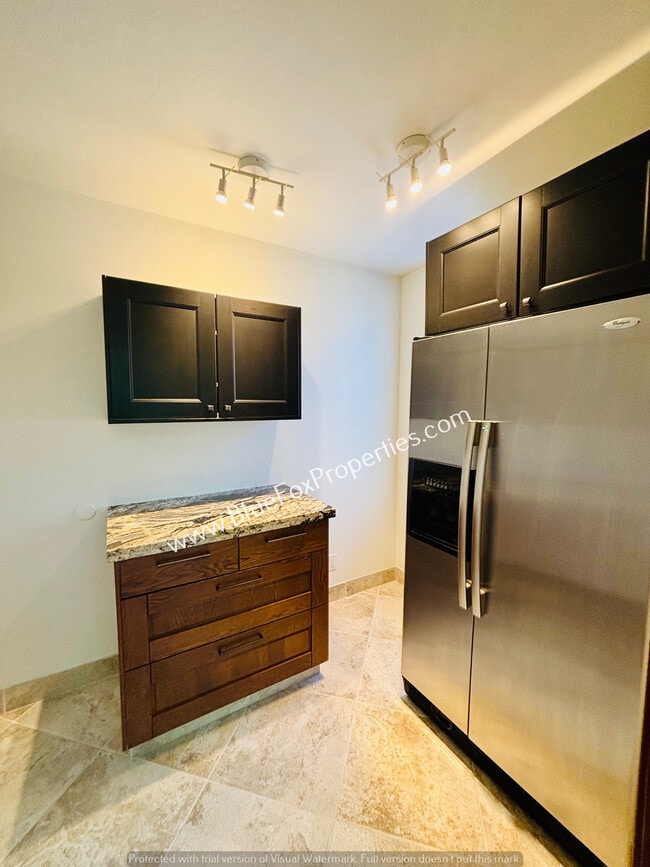 Building Photo - 8135 N Casas Way