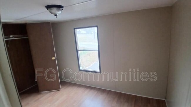 Building Photo - 2155 White Pine M H P Rd