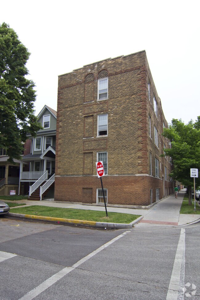 Building Photo - 2305-11 W Wilson