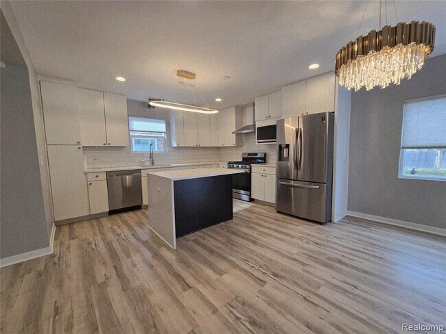 Building Photo - 1277 E Lincoln St