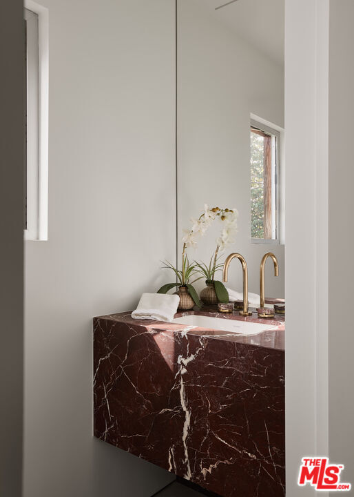 Building Photo - 533 Grand Blvd