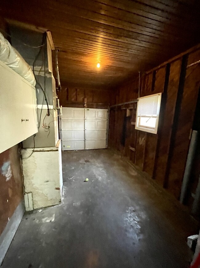 Building Photo - 111 5th Ave NW