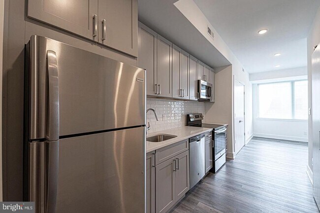 Building Photo - 1245 Ridge Ave