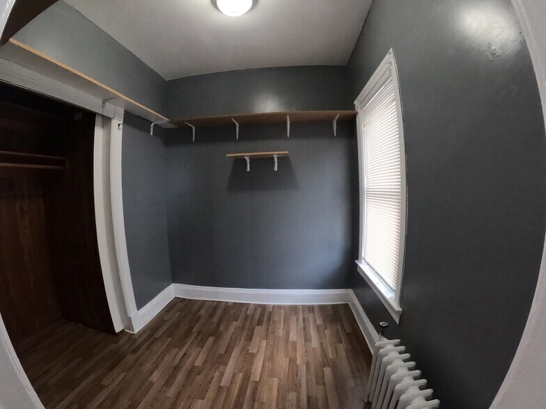 Building Photo - 61 Poplar St