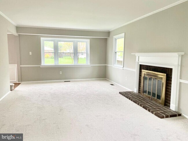 Primary Photo - 13121 Memory Ln
